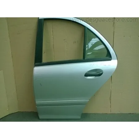 Puerta Trasera Izquierda MERCEDES BENZ W203 C220 Plata | Desguaces Foro